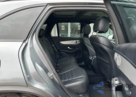 2019 Mercedes-Benz Amg Glc 43 4Matic z USA, uszkodzony, nr VIN WDC0G6EB0KF518175